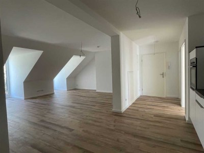Zwischen Natur und Stadtleben - Sanierte 2-Zimmer Dachgeschosswohnung in Stade