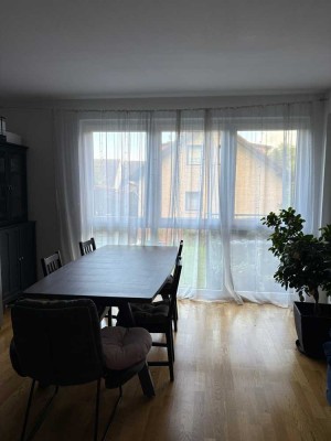 Helle 4-Zimmer-Wohnung mit Balkon ins Grüne – Toplage Kassel-Kirchditmold