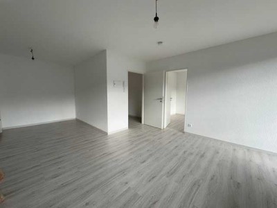 Moderne 2-Zimmer-Wohnung mit großem Balkon in Neu-Ulm-Ludwigsfeld – Erstbezug nach Renovierung