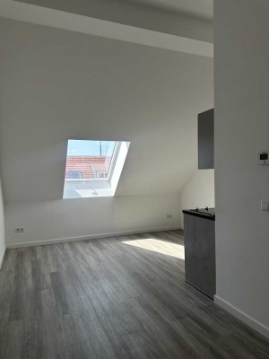 Charmante Dachgeschosswohnung in Friedrichshain – Nähe Boxhagener Kiez