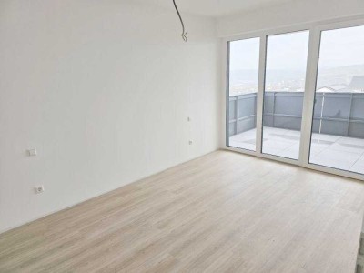 Erstbezug - sehr schöne, helle 2,5 Zi- Wohnung mit EBK, Balkon und Tiefgaragenstellplatz in Möckmühl