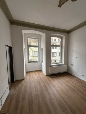 Geschmackvoller Altbau, 4-Raum-Maisonette-Wohnung mit Terasse & Stadtgarten in Düsseldorf-Oberkassel