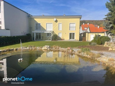 Doppelhaushälfte (Bild rechte Seite) mit Garten zu mieten