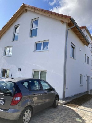 5 Zimmer Wohnung im 1 Obergeschoss und Dachgeschoss