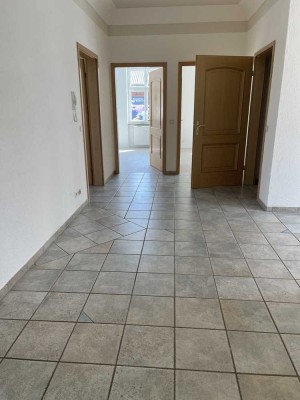 Exklusive 4-Zimmer-Wohnung in Jugendstilvilla mit neuer EBK