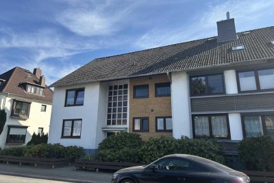Dachgeschosswohnung - eigener Gartenteil & Garage