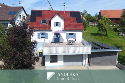 Einfamilienhaus mit Charme – XL-Sonnenterrasse, Garten und viel Platz in Anhofen!