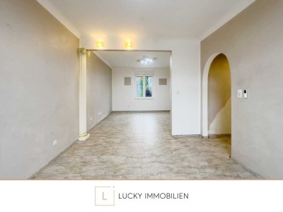 Altbaucharme in der Pliensauvorstadt - sofort bezugsfertige 2,5-Zimmer-Whg.