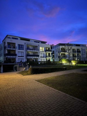 Attraktive 2-Zimmer-Wohnung mit Terrasse, Einbauküche & TG-Stellplatz in zentraler Lage von Siegburg
