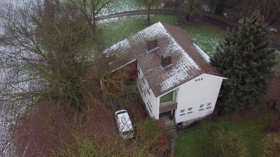 Großzügiges Wohnhaus mit Modernisierungsbedarf in bevorzugter Randlage