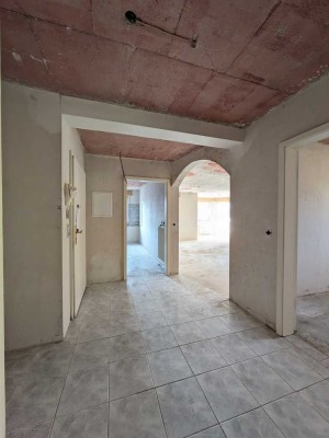 Entkernte sehr helle 3-Zimmer-Wohnung im Zentrum – Gestalten Sie alles nach Ihren Wüns