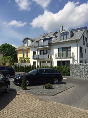 Moderne Maisonette-Wohnung, 76qm, ruhige Lage, große Loggia in Sonnenlage, 3-Parteien-Haus