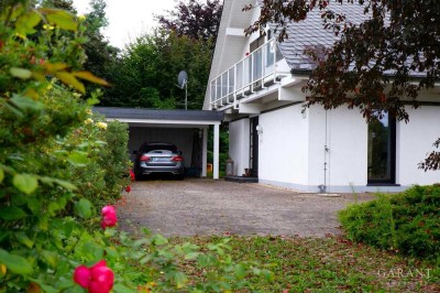 " Ihr Traumhaus am Ortsrand " Luxuriöses Wohnen in idyllischer Lage mit einmaliger Aussicht