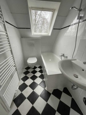 Frisch renovierte   3 ZKB Wohnung !