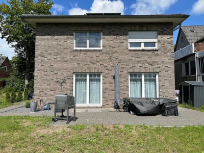 Schönes 4,5-Zimmer-Einfamilienhaus mit hochwertiger Ausstattung & EBK