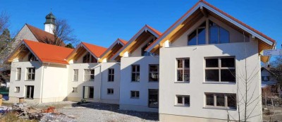 MODERNES, SCHÖNES REIHENHAUS IN RUHIGER, SCHÖNER WOHNLAGE IN  LECHBRUCK AM SEE