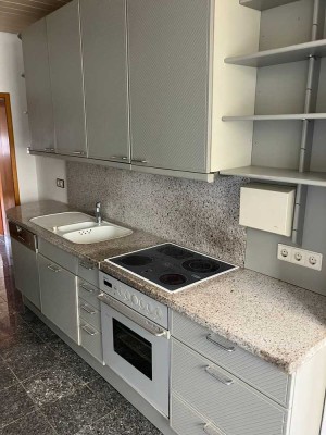 Hochpattere mit EBK SOFORT FREI! Max 3 Personen