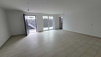 Freundliche 2-Zimmer-Wohnung mit Terrasse in Waldachtal