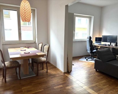 Helle 2,5-Zimmer Wohnung mit Balkon im Erdgeschoss-Hochparterre in Mannheim-Lindenhof