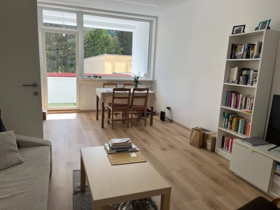 Helle 2-Zimmer-Wohnung mit Balkon in ruhiger Lage in Hötting