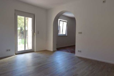 Germering 2 Zi.-Wohnung mit Garten + Nebengebäude + Garage ab 1.8.