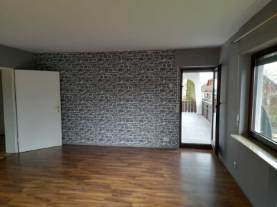 Freundliche 4-Zimmer-Erdgeschosswohnung mit Balkon in Pfalzgrafenweiler