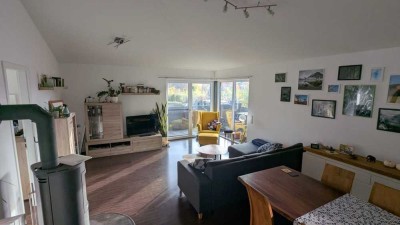 Exkl. 3-Zi. Wohnung mit Balkon in Buxheim