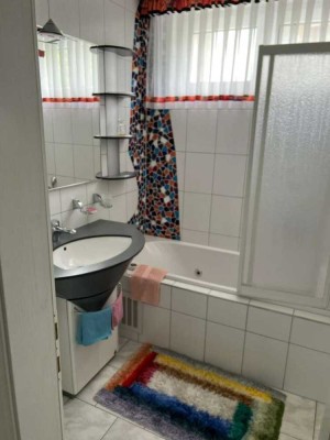 Schöne und gepflegte 1,5-Zimmer-Erdgeschosswohnung mit EBK in Bayreuth