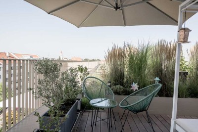 Loft mit privater Dachterrasse und Alpenpanorama – komplett luxuriös möbliert