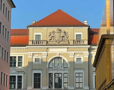 Einzigartiges Altbau Juwel in Bestlage direkt am Lenbachhaus mit Balkon und Sauna