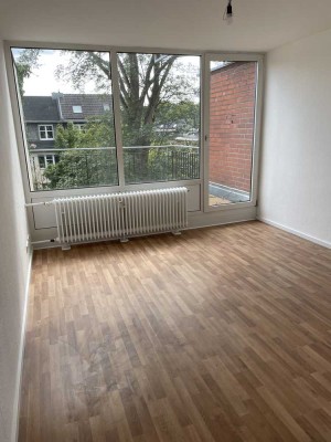 Renovierte Wohnung mit großer Dachterrasse in Köln