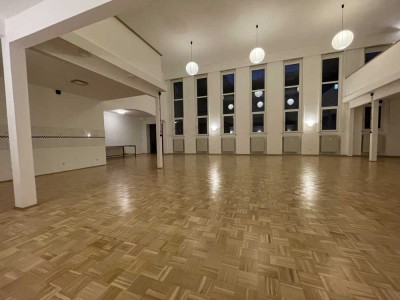 Zentrale 235m2 Loftwohnung mit Garten in Wuppertal Elberfeld