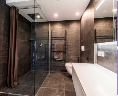 Exklusive Designwohnung im Haus-im-Haus Stil und sonnigem Privatgarten in München-Obermenzing