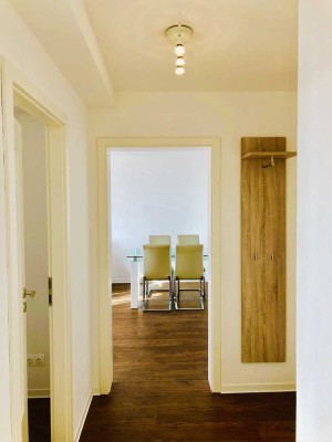 Möblierte 2-Zimmer-Wohnung, mit Einbauküche, in Oberschleißheim