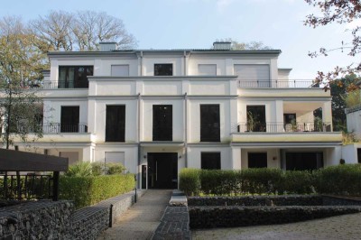 Traumhafte Dachgeschoss-Wohnung in Mülheim-Speldorf mit Blick ins Grüne