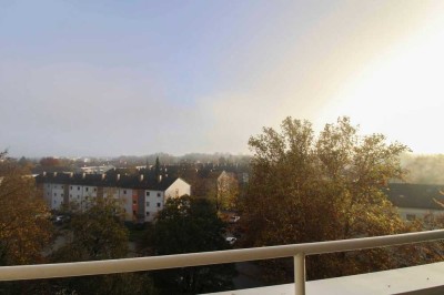 Schöner Ausblick auf Dachau: 3-Zimmer-Wohnung mit Balkon - Erbbaurecht