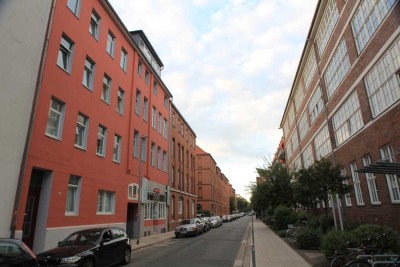 1 WG- Zimmer in 3 ZiKüBad Wohnung Nähe Lister Platz