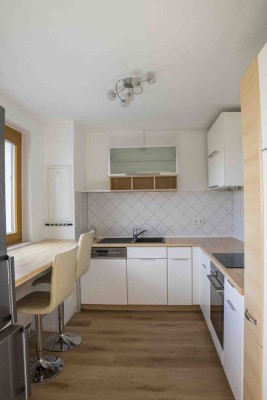 Ansprechende und gepflegte 4-Zimmer-Maisonette-Wohnung mit Balkon in Stutensee