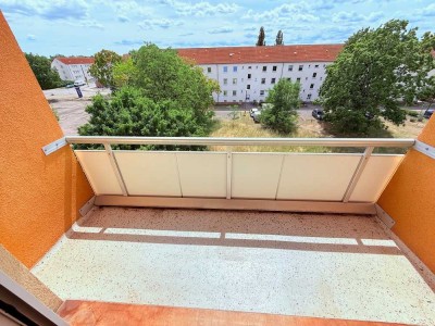 **Besichtigung: Sa., 19.07.25 um 12:45 Uhr** Balkonwohnung im Komponistenviertel!