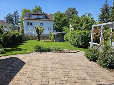Außergewöhnliche Zweizimmerwohnung für Gartenliebhaber in Oberursel (Taunus)