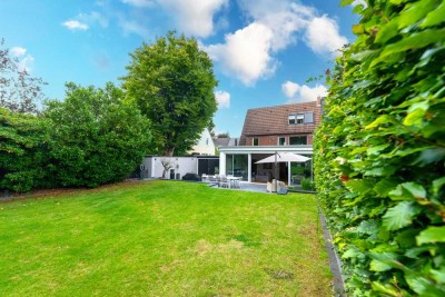 VERBORGENE QUALITÄT I FAMILIENWOHNEN MIT STIL IM HERZEN VON MEERBUSCH-BÜDERICH