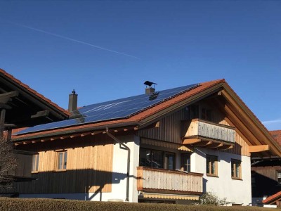 Helle, großzügige 3- Zimmer-Wohnung mit Karwendelblick