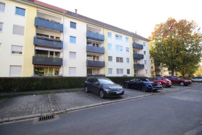 Verkauf im Bieterverfahren! Gut geschnittene 4-Zimmer-Wohnung in Steinbach