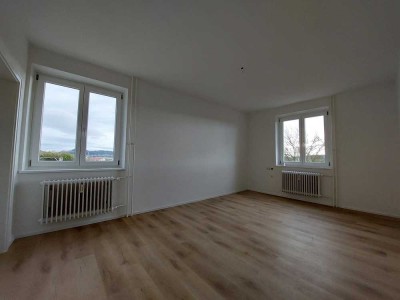 Grenznahe, helle 3-Zi.-Whg. im Grünen