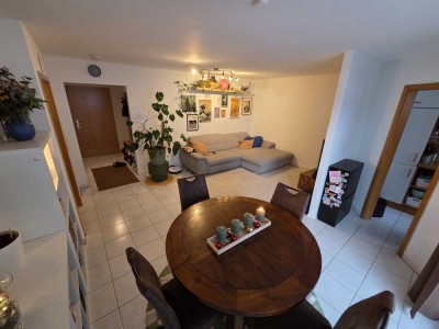 Helle und offene 2-Zimmer-Wohnung mit Balkon in Kirchheim am Neckar