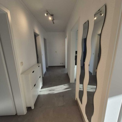 Erstbezug ab sofort nach Komplettmodernisierung im DG