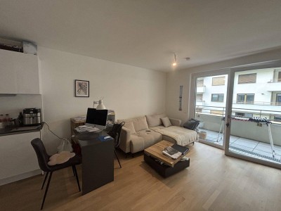 ab 15.11 verfügbar: 2-Zimmer-Wohnung mit ruhigem Balkon zum Innenhof