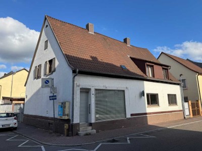 Charmantes Wohn- und Geschäftshaus mit 4 Einheiten und viel Potenzial im Herzen von Hockenheim
