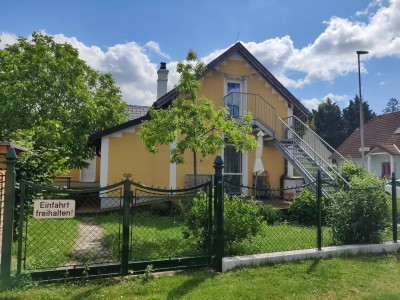 Traumhaftes Einfamilienhaus - hochwertig saniert - privat