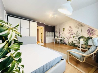 •• Mit Liebe zum Detail  �möbliertes Studio nähe Düsseldorfer Hafen+ SP + Aufzug ••